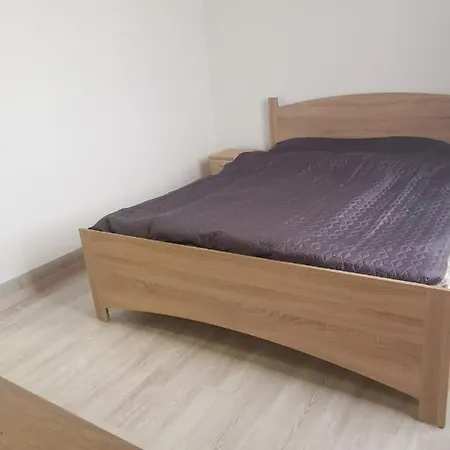 Pili Liget Apartmanház Appartamento