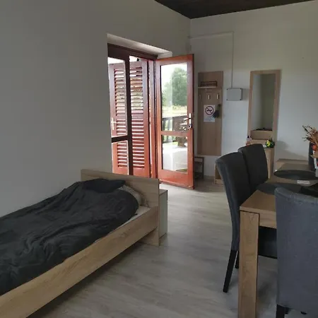 Pili Liget Apartmanház Appartamento